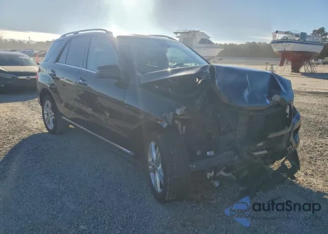 2014 Mercedes-Benz Ml 350 z USA, uszkodzony, nr VIN 4JGDA5JB5EA364536